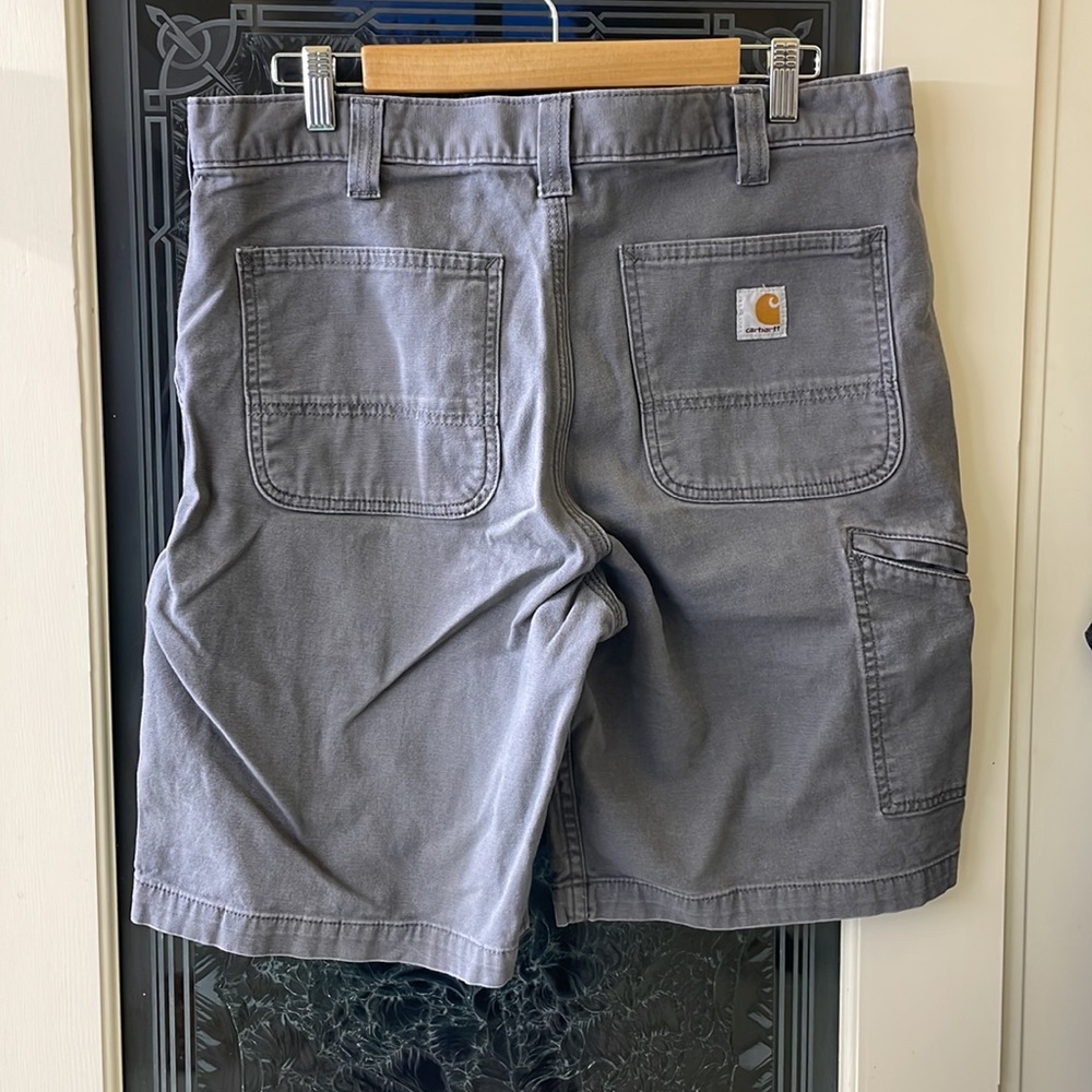 Carhartt relaxed fit shorts 34